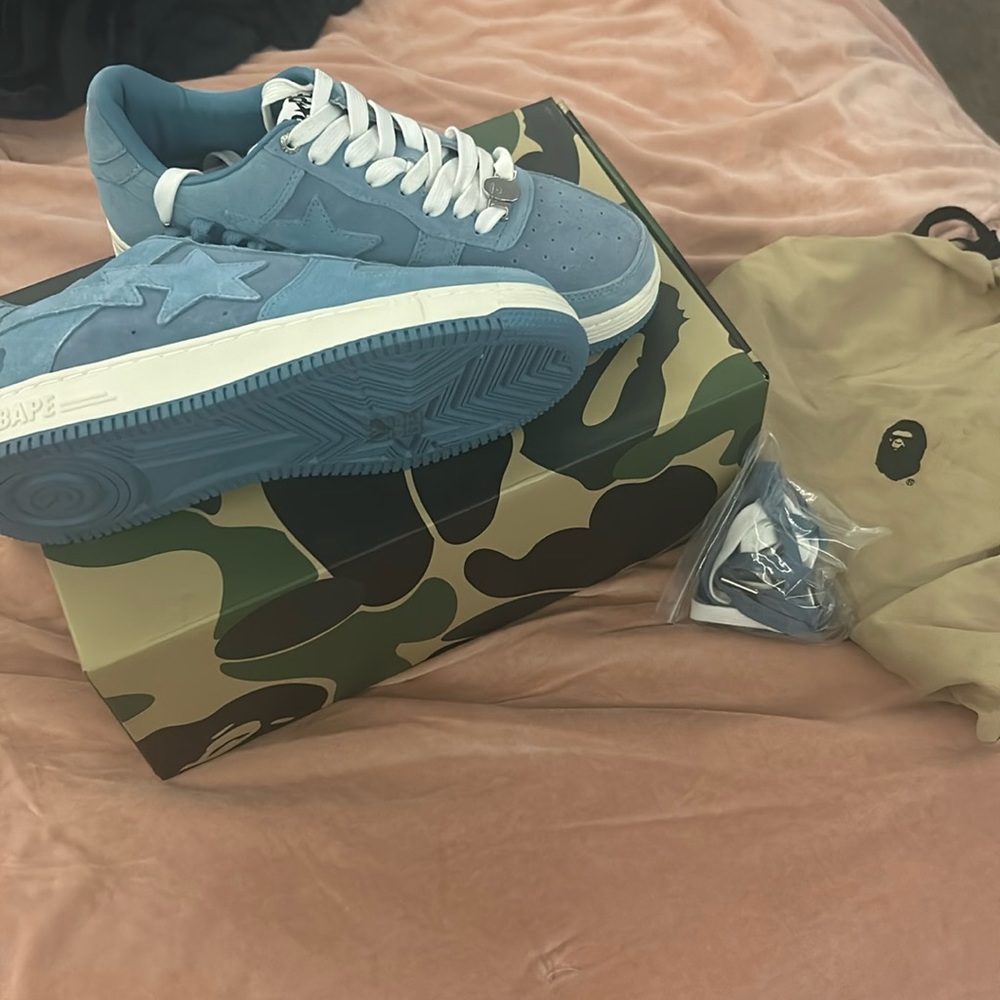 A BATHING APE MENS BAPE STA BLUE SUEDE